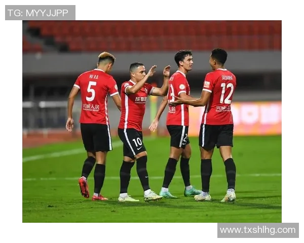 成都足球队最新比赛经验TOP10分析引领潮流助力球队发展