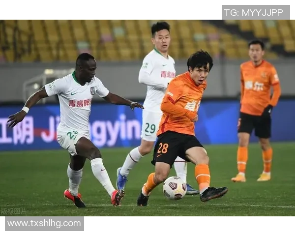 武汉网球队在世锦赛中的默契配合与战术分析